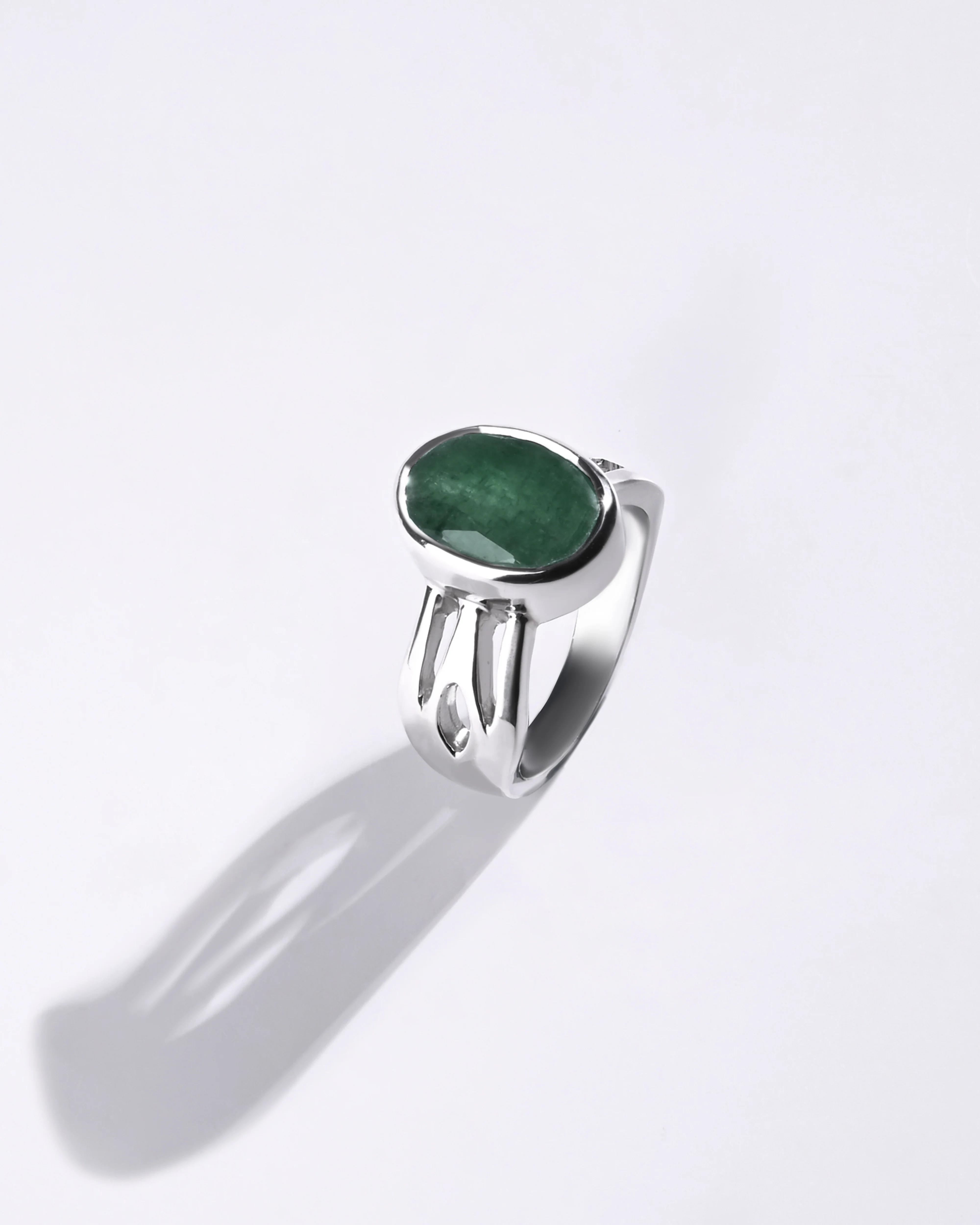 Elite Emerald (Panna) Ring in 925 Sterling Silver - Shakti