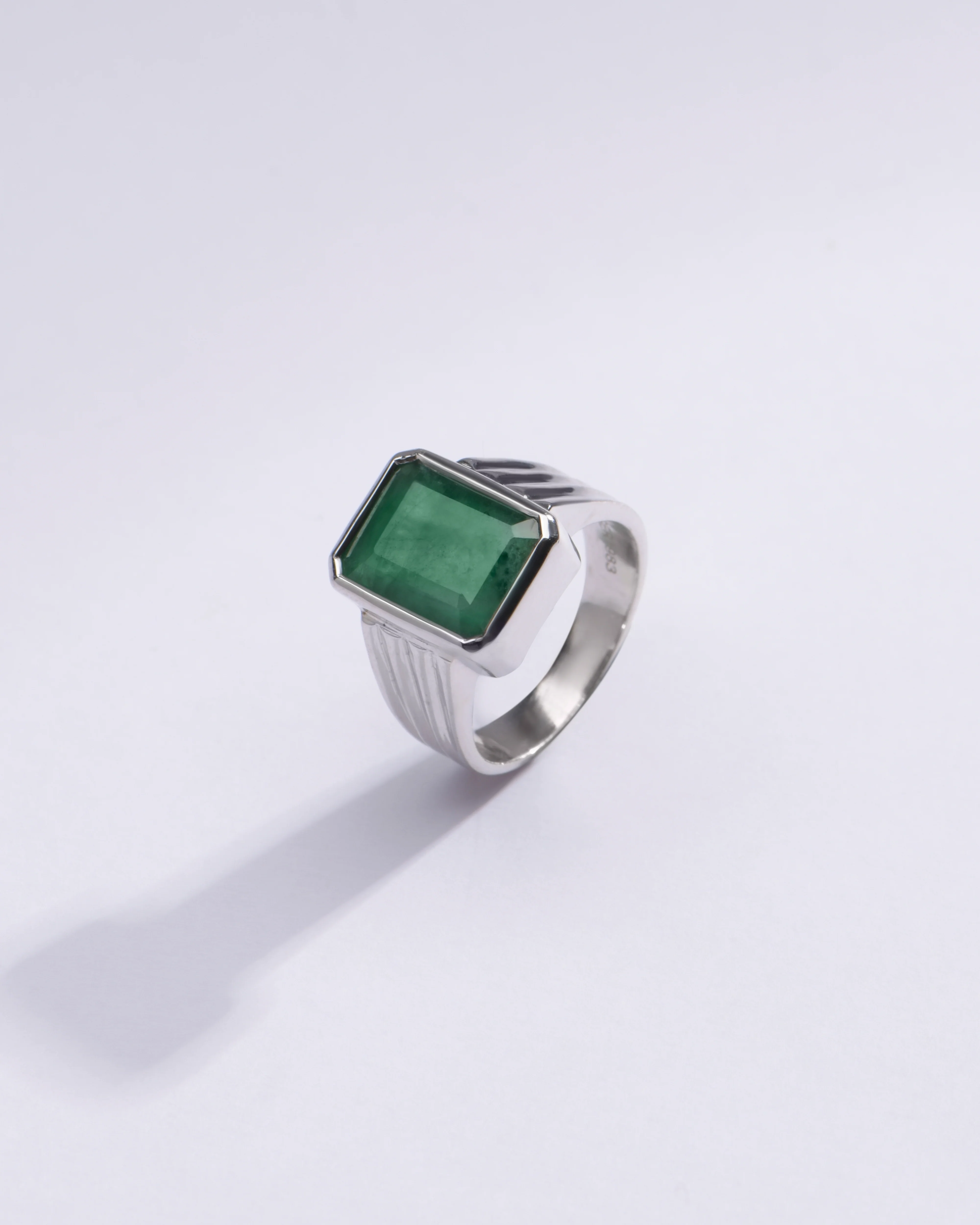 Vintage Emerald (Panna) Ring in 925 Sterling Silver - Shakti Sq
